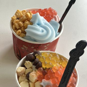 Yogurtland - Ice Cream & Frozen Yogurt Near Me - Burbank, California Yogurtland - Ice Cream & Frozen Yogurt Near Me - Burbank, California