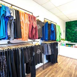 Cowichan Valley Running - Apparel for both women and men.