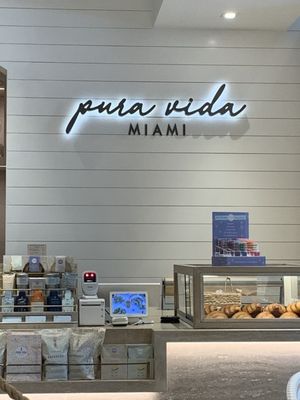 Pura Vida Miami by null