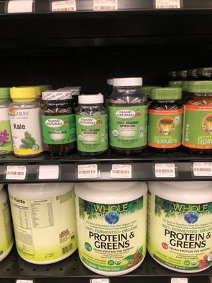 Island Naturals Market & Deli by null