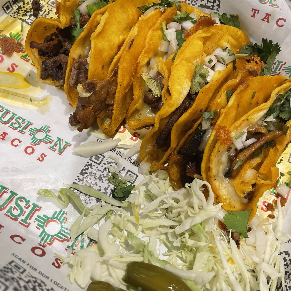 Al pastor/birria Taco Pack (10 tacos 2 soda cans ) Al pastor/birria Taco Pack (10 tacos 2 soda cans )