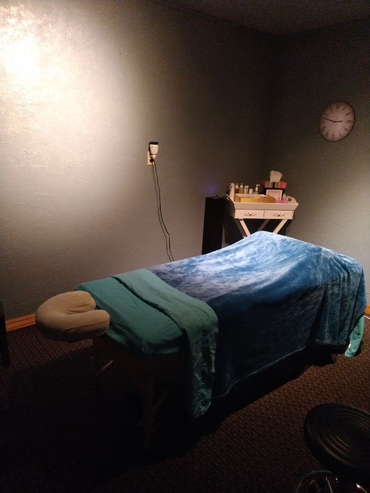 THE COMFORT ZONE THERAPEUTIC MASSAGE Updated September 2024 928 N