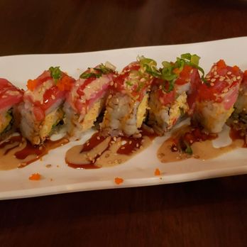 Mama M Sushi - Naughty Girls Roll $12.95 - Japanese Near Me - Pasadena, California