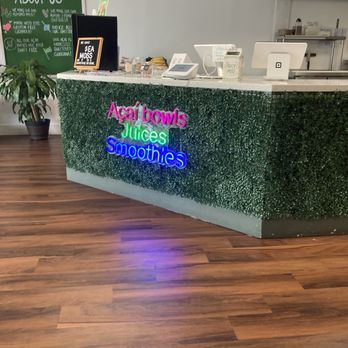 Jugo Boss - Inside - Juice Bars & Smoothies Near Me - Lighthouse Point, Florida Jugo Boss - Inside - Juice Bars & Smoothies Near Me - Lighthouse Point, Florida