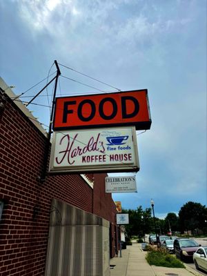 Harold's Koffee House by null