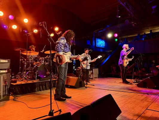 Belly Up Tavern by null