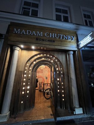 Madam Chutney by null