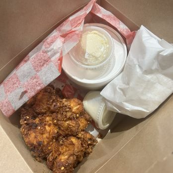 Lucy's - Fried Chicken Pieces - American Near Me - Chicago, Illinois Lucy's - Fried Chicken Pieces - American Near Me - Chicago, Illinois
