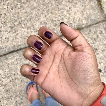 Salon By Armani - Right hand - Hair Salons Near Me - Great Neck Plaza, New York Salon By Armani - Right hand - Hair Salons Near Me - Great Neck Plaza, New York