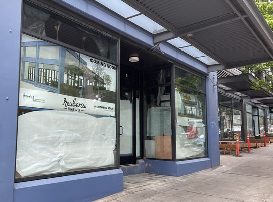 Reuben's Brews - Downtown Seattle Taproom by null