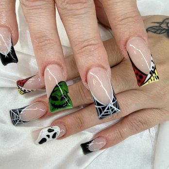 Milano Nail Spa - Nail Salons Near Me - Bakersfield, California