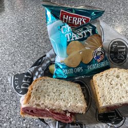 East Bay Deli - Cayce - Hot pastrami on rye