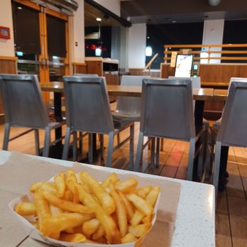 Habit Burger & Grill - Burgers Near Me - Vallejo, California