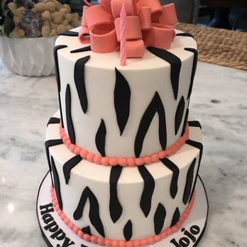 Selina Renee Baking Studio - Cupcakes Near Me - Dallas, Texas Selina Renee Baking Studio - Cupcakes Near Me - Dallas, Texas
