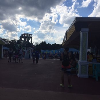 Hurricane Harbor - Water Parks Near Me - Upper Marlboro, Maryland