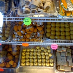 Around The World Market - Mithai Case