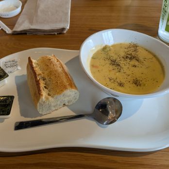 Panera Bread - Cheese broccoli soup and bread - Salad Near Me - Reno, Nevada
