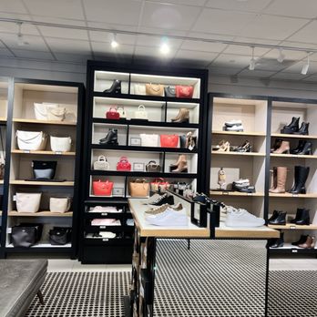 Michael Kors Outlet - Fall - Outlet Stores Near Me - Castle Rock, Colorado Michael Kors Outlet - Fall - Outlet Stores Near Me - Castle Rock, Colorado
