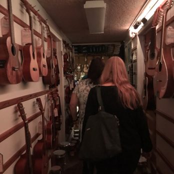 McCabe's Guitar Shop - Musical Instruments & Teachers Near Me - Santa Monica, California McCabe's Guitar Shop - Musical Instruments & Teachers Near Me - Santa Monica, California