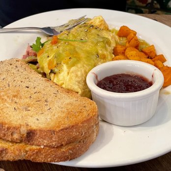 Cafe Pasqual's - Omelette - Vegetarian Near Me - Santa Fe, New Mexico