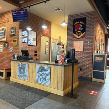Pizza Hut - Pizza Near Me - Hermitage, Pennsylvania