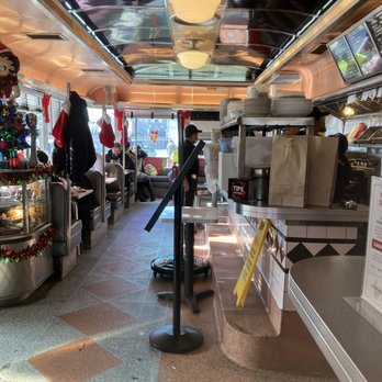 Jackson Hole - Retro interior. - Burgers Near Me - East Elmhurst, New York