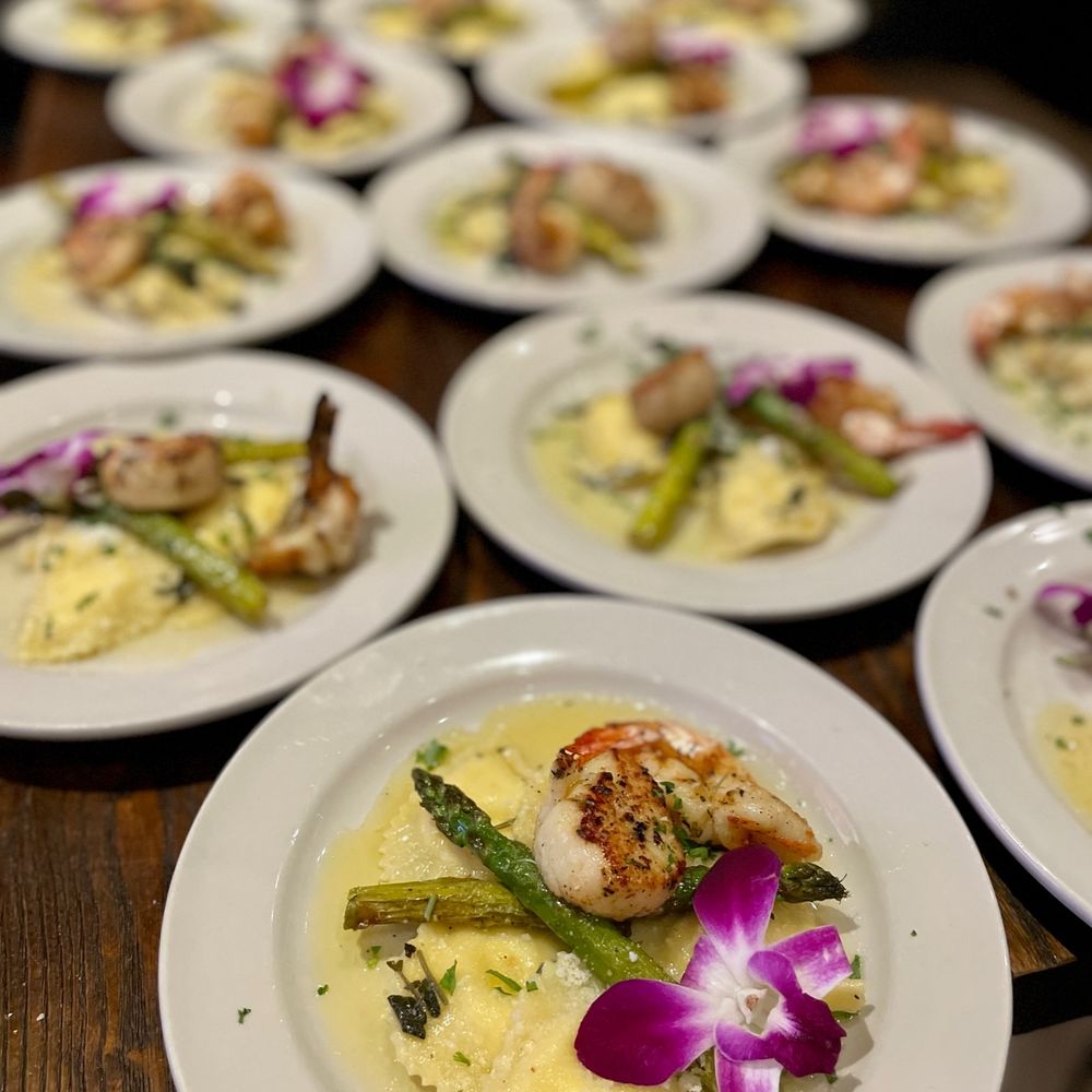 Best Restaurants near Solano Inn in Portland, CT - Yelp