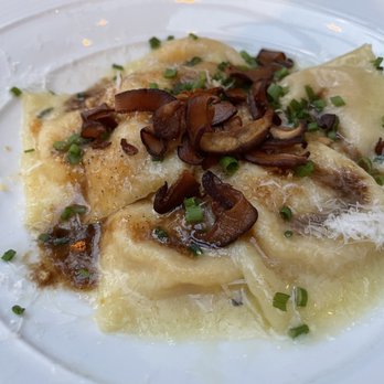 Il Palio Ristorante - Butter nut squash ravioli - Italian Near Me - Chapel Hill, North Carolina Il Palio Ristorante - Butter nut squash ravioli - Italian Near Me - Chapel Hill, North Carolina