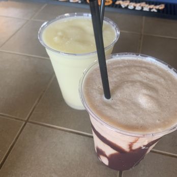 Catfish johnny's - Mudslide and pina colada - Seafood Near Me - Chapin, South Carolina Catfish johnny's - Mudslide and pina colada - Seafood Near Me - Chapin, South Carolina