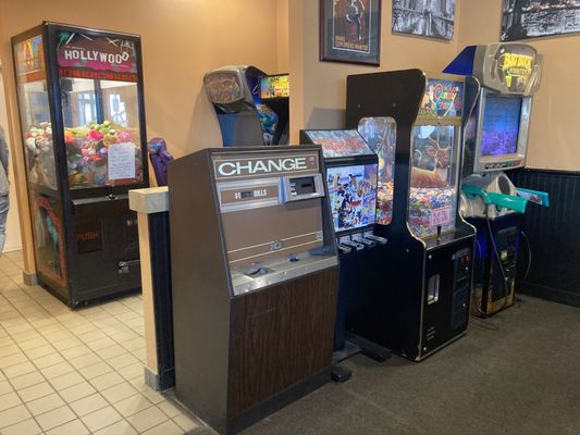 Flat Earth Pizza by null