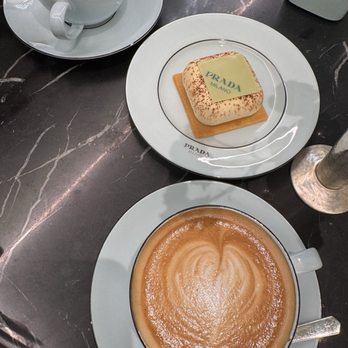 Harrods - Flat white and tiramisu cake - Department Stores Near Me - London, XGL