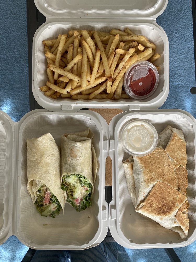 GRAY LEAF CAFE Updated September 2024 10 Reviews 58 Thoreau Dr