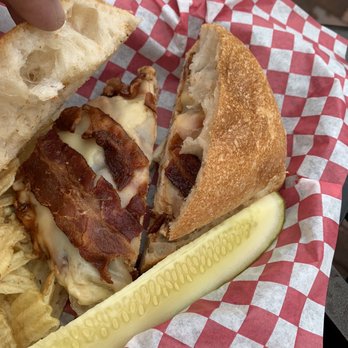 Hungry Pelican - Bbq chicken - Delis Near Me - Manteo, North Carolina Hungry Pelican - Bbq chicken - Delis Near Me - Manteo, North Carolina