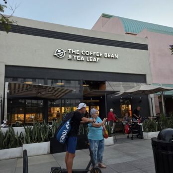 Third Street Promenade - The Coffee Bean & Tea Leaf - Shopping Centers Near Me - Santa Monica, California Third Street Promenade - The Coffee Bean & Tea Leaf - Shopping Centers Near Me - Santa Monica, California