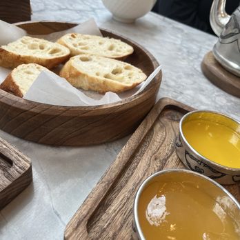 TARY Coffee - Farmer Bread - Coffee & Tea Near Me - Chicago, Illinois