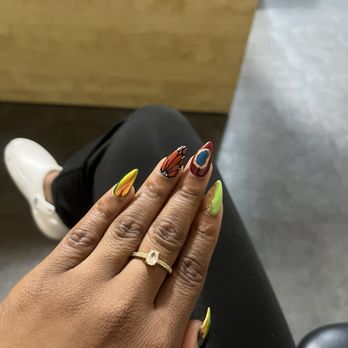 Serene Nail Spa - Nail Salons Near Me - Elk Grove, California