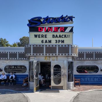 Studio Diner - Front entrance - American Near Me - San Diego, California