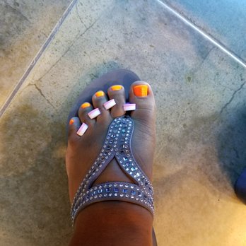 Cleopatra Nails - He let me wear my own shoes out. Very neat painting. - Nail Salons Near Me - Cincinnati, Ohio