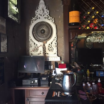 Foo Bar - More decor - Cocktail Bars Near Me - Melbourne, Florida