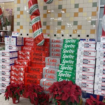 Publix - Drinks at the entrance - Grocery Near Me - Kissimmee, Florida Publix - Drinks at the entrance - Grocery Near Me - Kissimmee, Florida