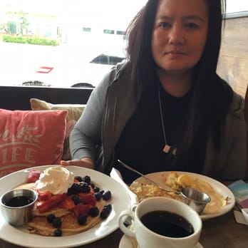 Cafe De Olla - All time fave gluten free very berry pancake - American Near Me - Burbank, California Cafe De Olla - All time fave gluten free very berry pancake - American Near Me - Burbank, California