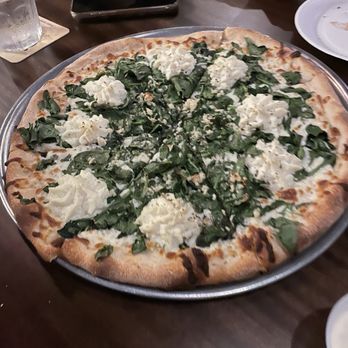 J. Dolan's - Spinach and Garlic Pizza - Pizza Near Me - Honolulu, Hawaii J. Dolan's - Spinach and Garlic Pizza - Pizza Near Me - Honolulu, Hawaii