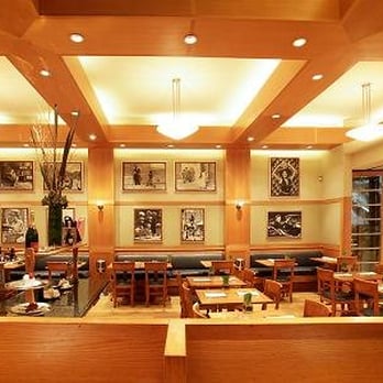 Quattro Caffe - from the elevated seating - Italian Near Me - Costa Mesa, California