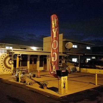 Starship Yoga - Hikina Yoga at Night - Yoga Near Me - Honolulu, Hawaii Starship Yoga - Hikina Yoga at Night - Yoga Near Me - Honolulu, Hawaii