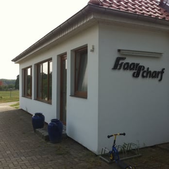 1. Friseursalon Haarscharf