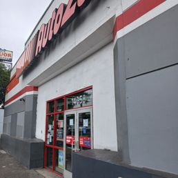 Auto zone Auto zone