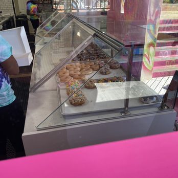 Sundae Donuts Montauk - Bakeries Near Me - Montauk, New York