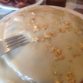 808 Grindz Cafe - Chocolate chip pancakes with vanilla Mac sauce! - Cafes Near Me - Lahaina, Hawaii 808 Grindz Cafe - Chocolate chip pancakes with vanilla Mac sauce! - Cafes Near Me - Lahaina, Hawaii