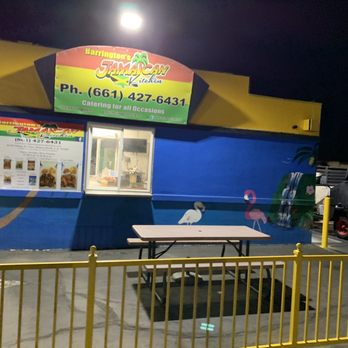 Barrington's Jamaican Kitchen - Outdoor seating - Caribbean Near Me - Bakersfield, California Barrington's Jamaican Kitchen - Outdoor seating - Caribbean Near Me - Bakersfield, California