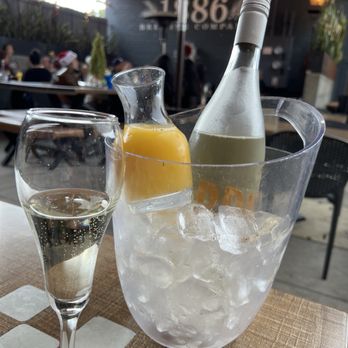 1886 Brewing - Unlimited mimosas - Brewpubs Near Me - Orange, California